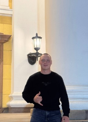 Даниил из Челябинска 21 год