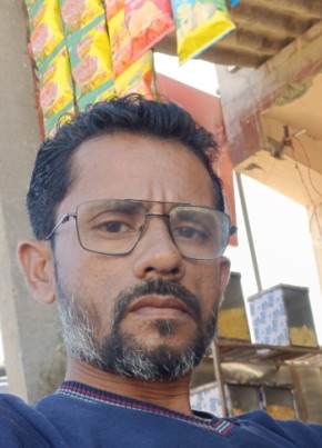 Mukesh Takogra, 39, India, Jāmnagar