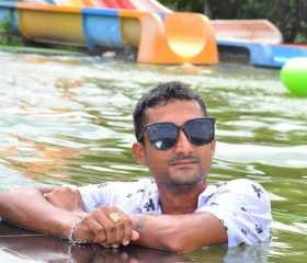 Michael, 34, Nay Pyi Taw
