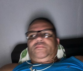 Edvaldo, 48, Angra dos Reis