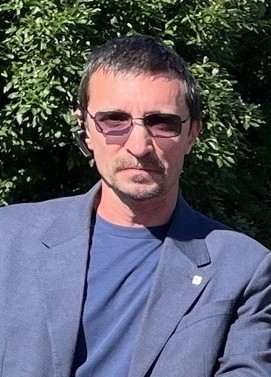 Денис из Санкт-Петербурга 46 лет
