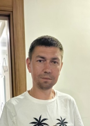 Павел из Санкт-Петербурга 43 года
