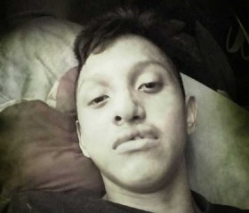 Carlos Alejandro, 22, Martinez de la Torre