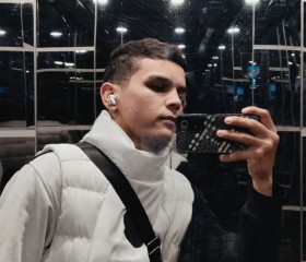 Zheko, 20, Saint Petersburg