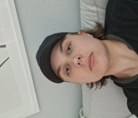 Hugo, 18, Umea