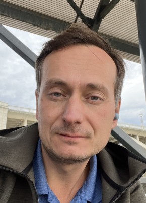Олег из Сочи 44 года