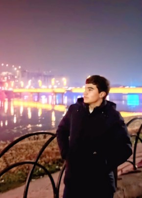 Ahmad из Душанбе 20 лет