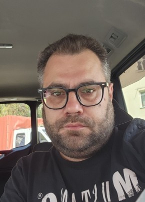 Михаил из Сочи 41 год