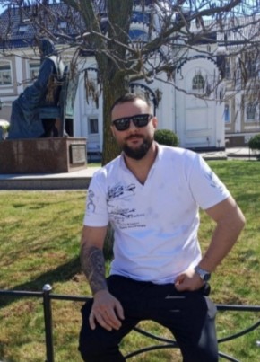 Сергей из Воронежа 43 года