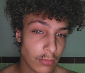 Kaleb, 21, Cincinnati