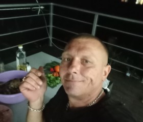 Evgeniy, 45, Luga