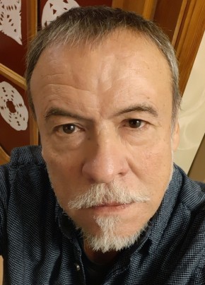 Антон, 67, Россия, Москва