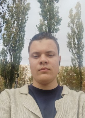 Александр из Орёла 18 лет