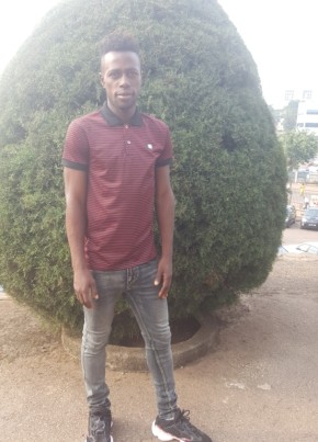 Ricardo, 29, Republic of Cameroon, Yaoundé