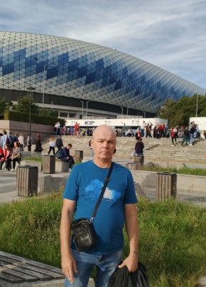 Андрей из Москвы 51 год