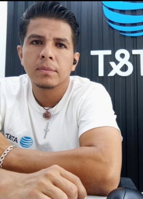 Nicolas из Tlaquepaque 43 года