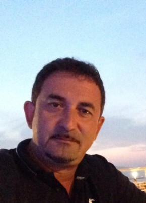 Lucio, 53, Repubblica Italiana, Avellino