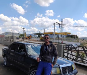 MãLek, 22, Annaba