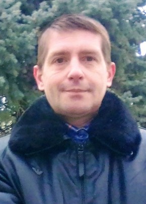 Игорь, 40, Россия, Икряное