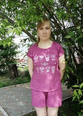 юлия, 37, Россия, Омск