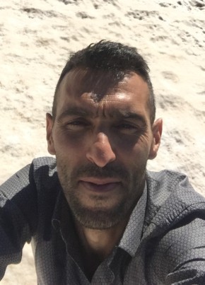 Baran Ipek, 41, Türkiye Cumhuriyeti, Şiro