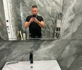 Konstantin, 50, Moscow