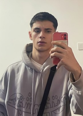 Artem, 22, Belarus, Hrodna