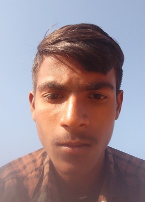 Paramjit, 18, India, Mīrānpur Katra