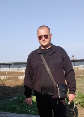 Виктор, 33, Россия, Саки