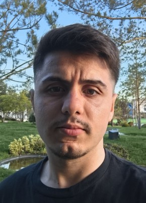 Dan из Chişinău 25 лет