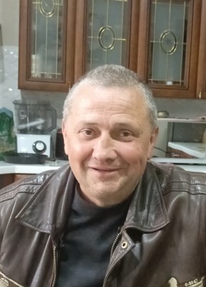 Олег, 63, Россия, Краснознаменск (Московская обл.)