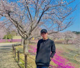 Nicola, 25, Hachinohe