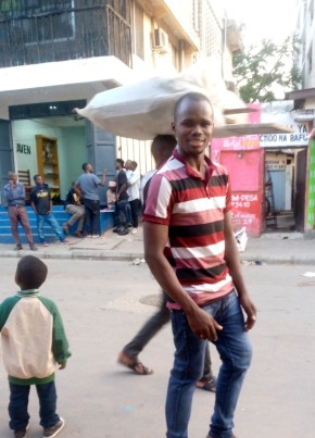 Elias, 23, Tanzania, Mwanza