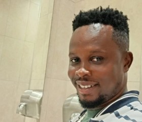 Nayaki, 30, Criciuma