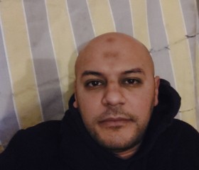 Karim, 39, Cairo