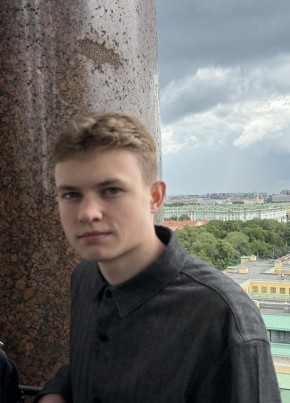 Михаил из Санкт-Петербурга 18 лет