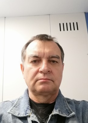 Анатолий Чернов из Химки 61 год