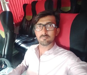 Aa, 23, Larkana