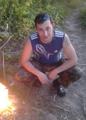 Денис из Калуги 39 лет
