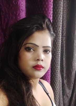 Piya, 24, India, Calcutta