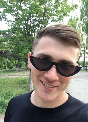 Алексей, 27, Україна, Дніпрорудне