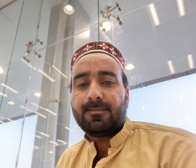 khan, 18, Muzaffarabad