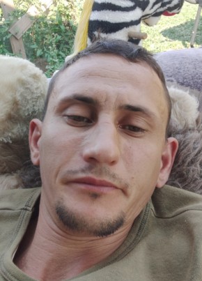 Роман из Камышина 38 лет