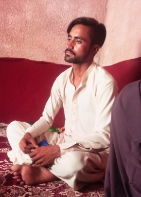 Zeeshan, 20, پاکستان, سڪرنڊ