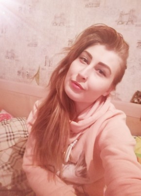 KSENIA, 28, Россия, Тверь