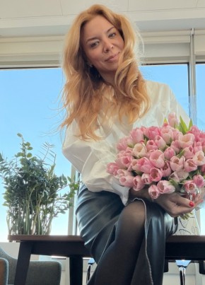 Саша из Санкт-Петербурга 44 года