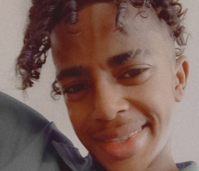 Alvinio, 22, Saint Pierre