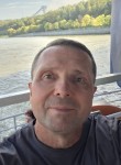 Valeriy, 48, Moscow