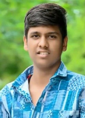 Nirmal, 18, India, Dhule
