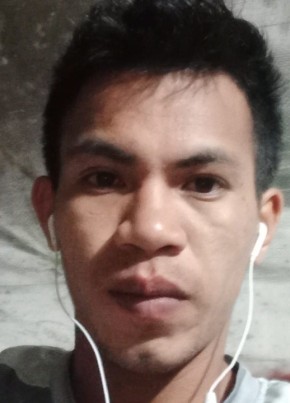 Roy, 29, Pilipinas, Capas